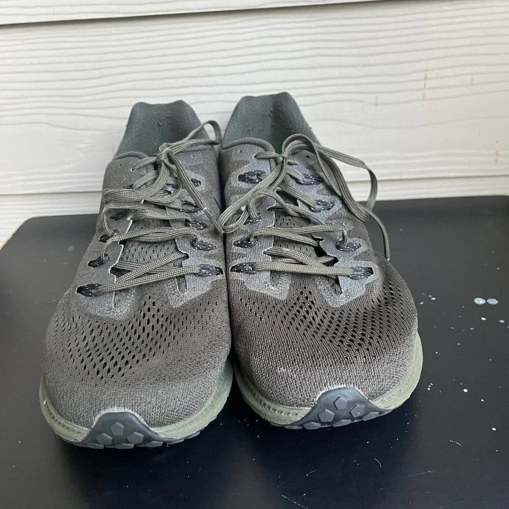 Nike Men's Zoom All Out Low Sequoia Running Shoes Sneakers 11 Style 878670-301